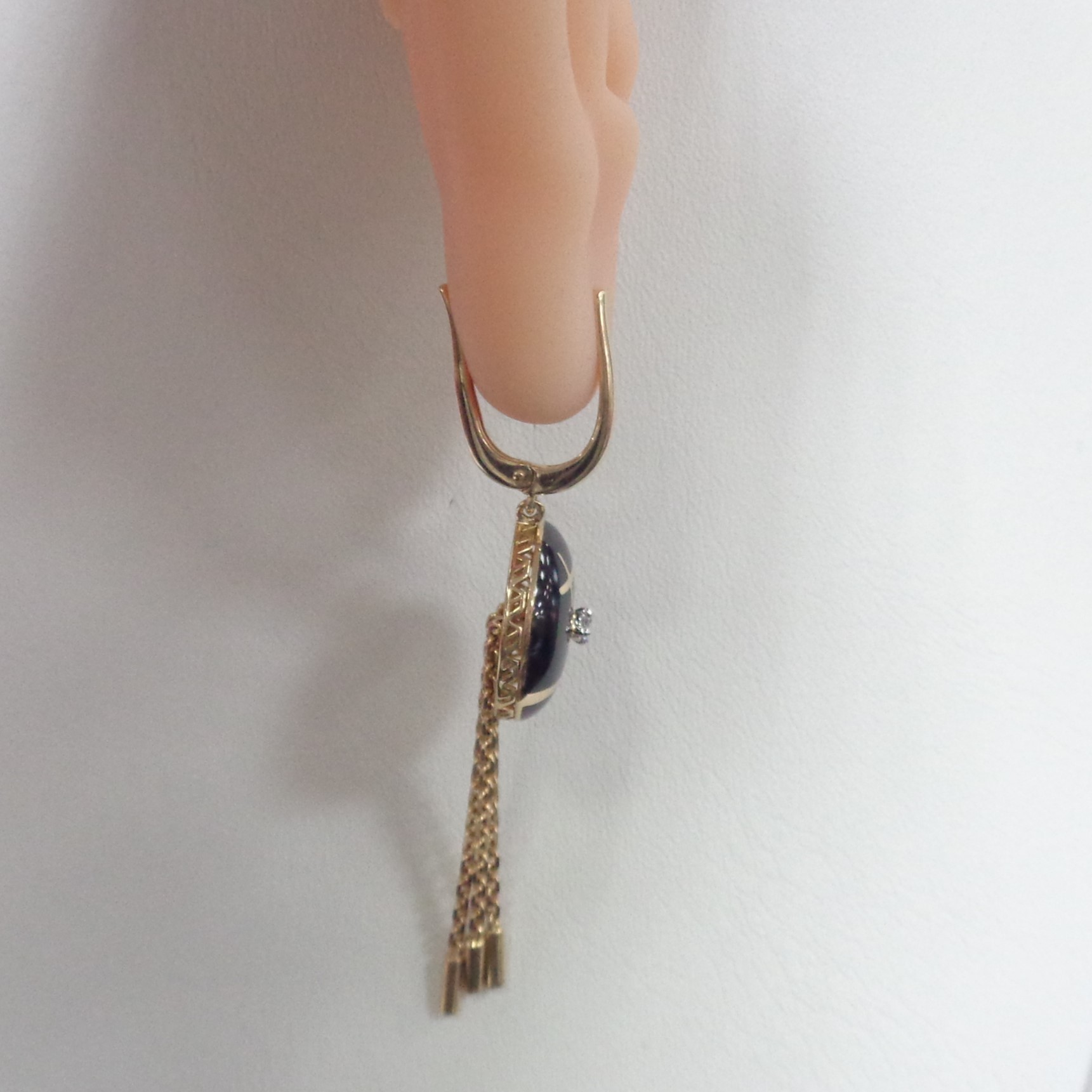 Серьги из золота с эмалью